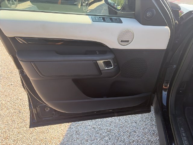 2023 Land Rover Discovery S - Photo 10