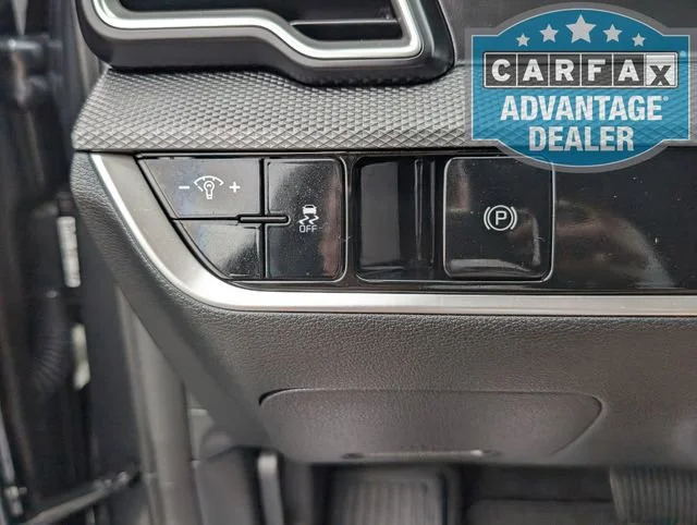 2025 Kia Sportage LX - Photo 11