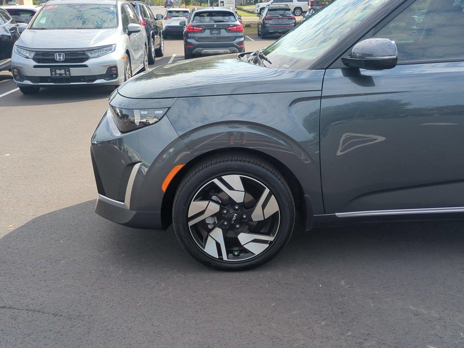 Used 2025 Gravity Gray Kia GT-Line image 10