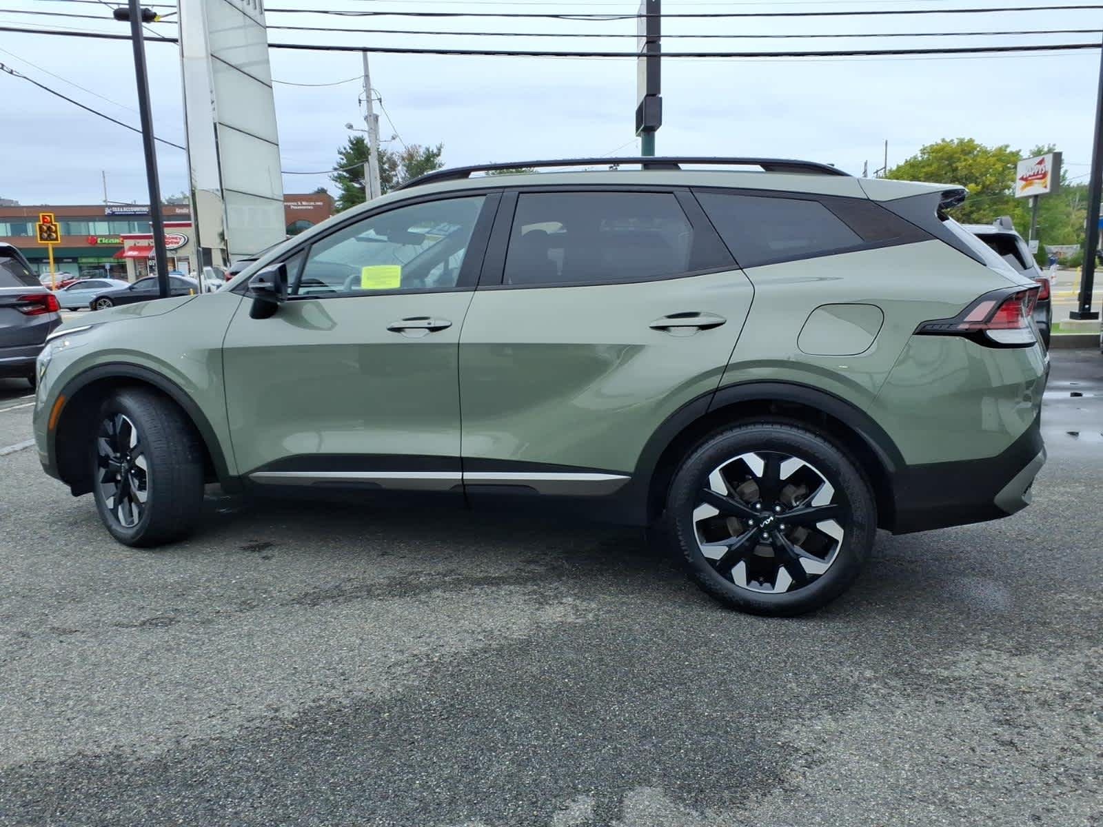 Used 2023 Jungle Green Kia X-Line image 8