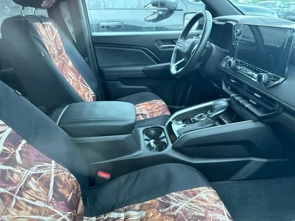 Used 2025 Gray Chevrolet LT image 11
