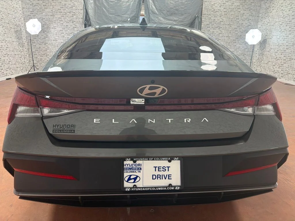 Used 2026 Amazon Gray Hyundai SEL Sport image 6