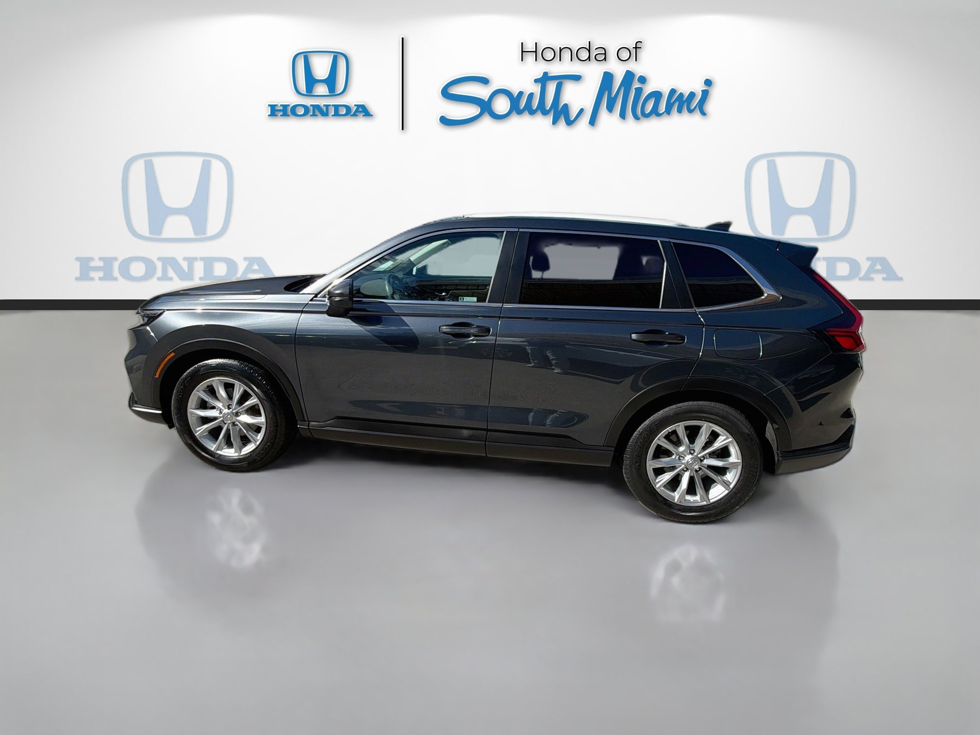 Certified Used 2024 sparkle silver metallic Honda EX-L image 4