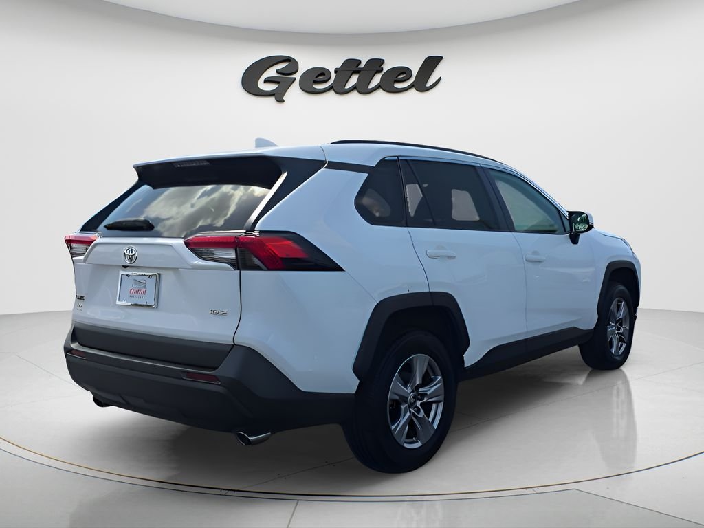 Used 2024 White Toyota XLE image 5