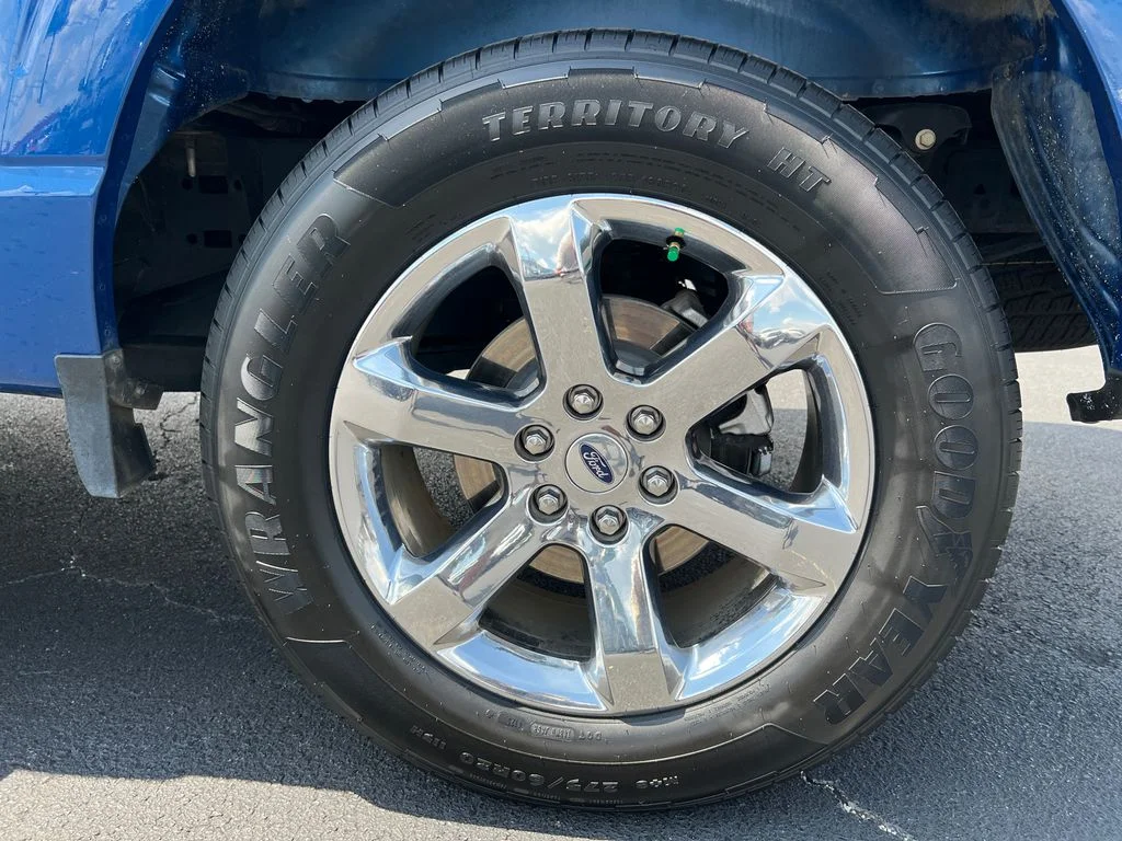 Used 2022 Blue Ford XLT image 21