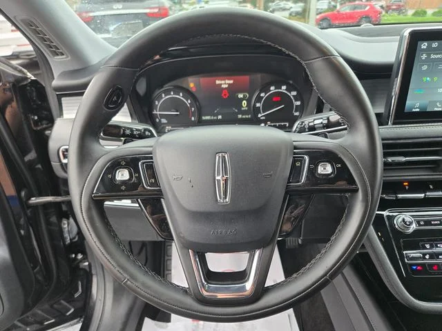 Used 2022 Black Lincoln Standard image 31