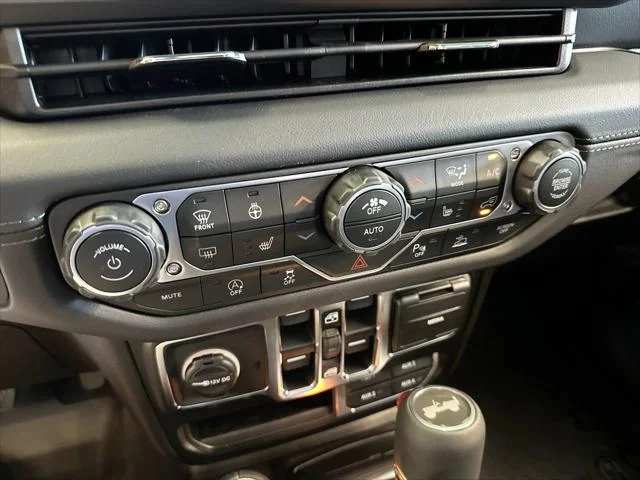 New 2026 Reign Exterior Paint Jeep Sahara image 18