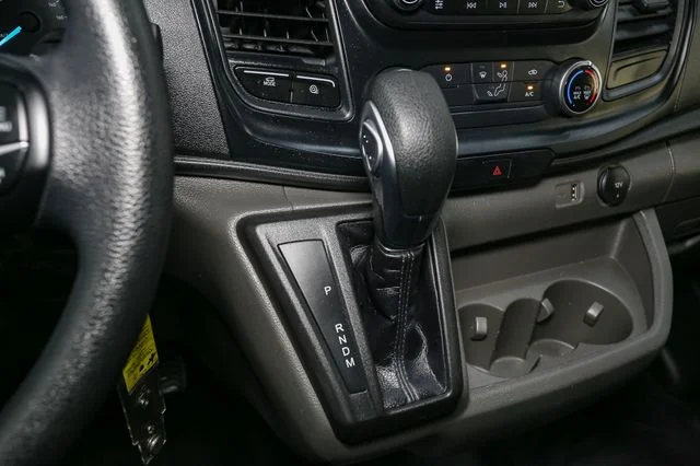 Used 2024  Ford Base image 23