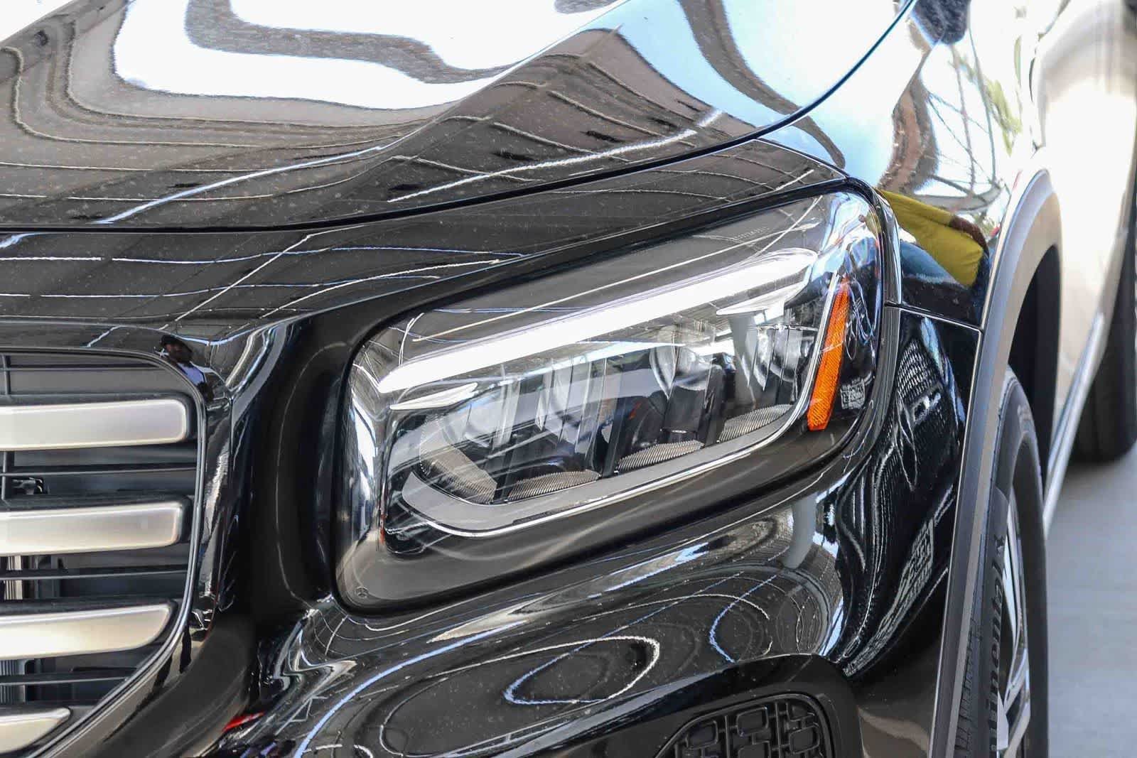 New 2026 Night Black Mercedes-Benz GLB 250 image 7