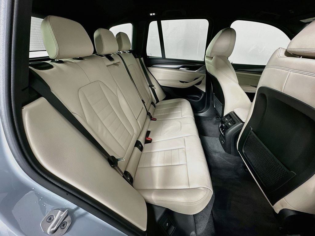 Used 2022 Brooklyn Grey Metallic BMW xDrive30i image 28