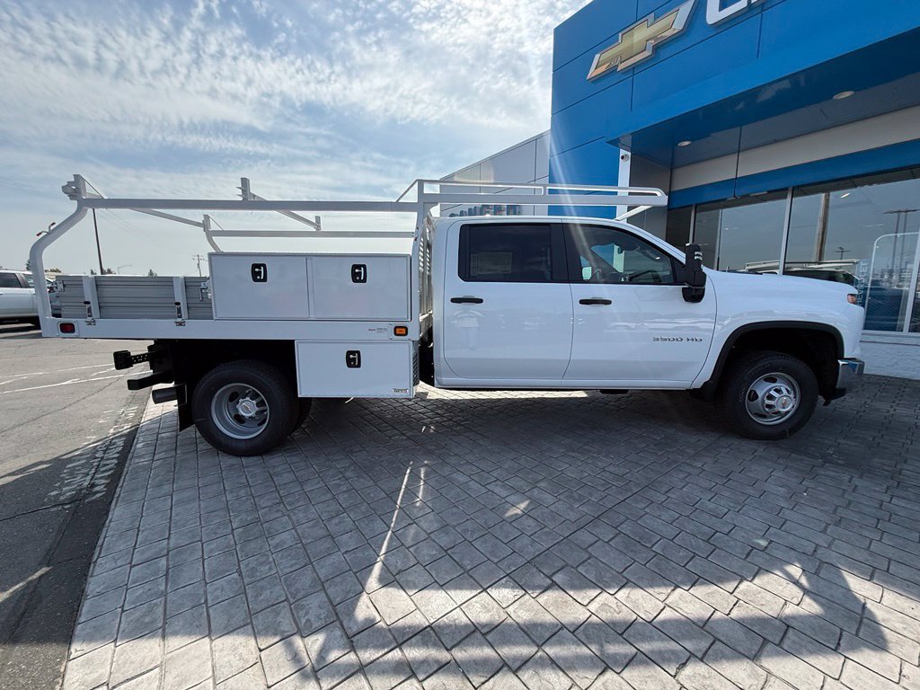 2026 Chevrolet Silverado 3500 HD Chassis Cab Work Truck view 15