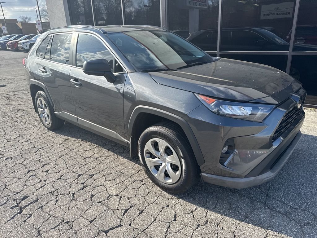2020 Toyota RAV4 LE