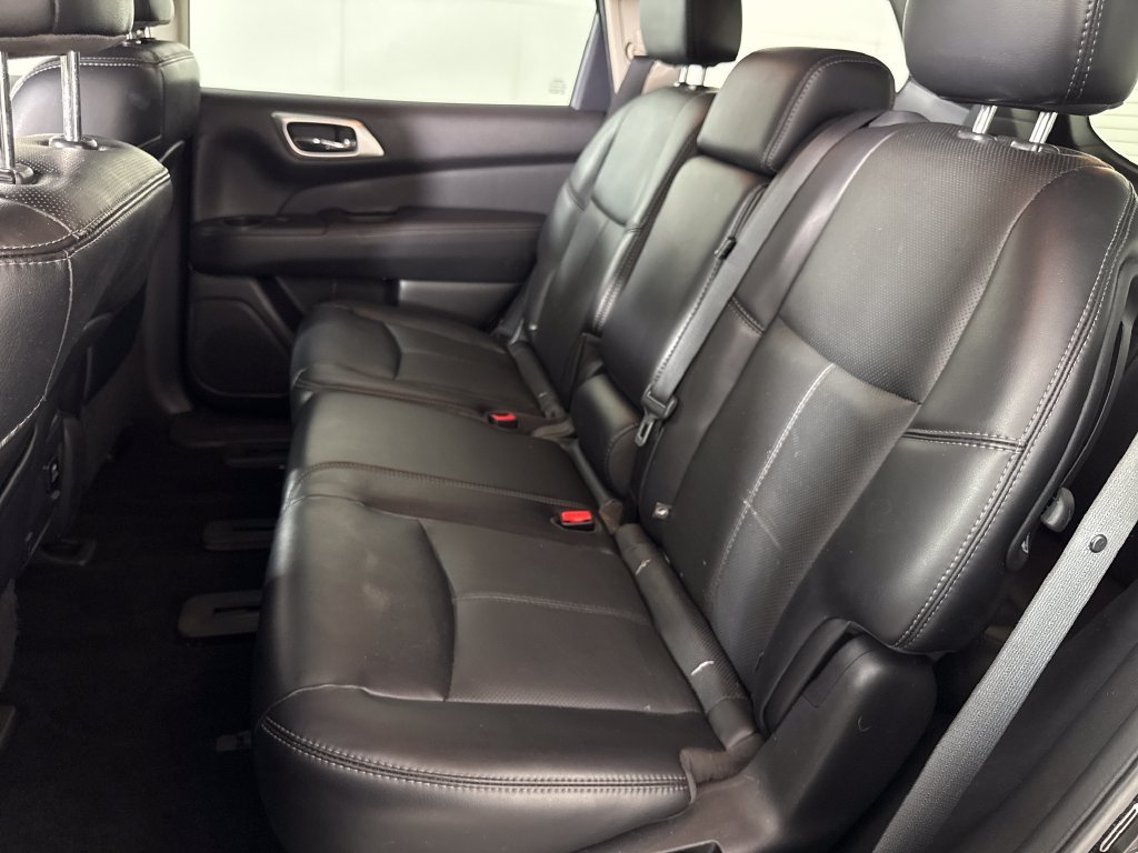 2017 Nissan Pathfinder Platinum - Photo 13