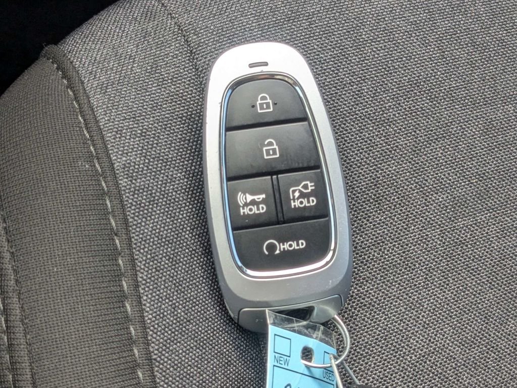 Used 2024 Gray Hyundai SE image 32