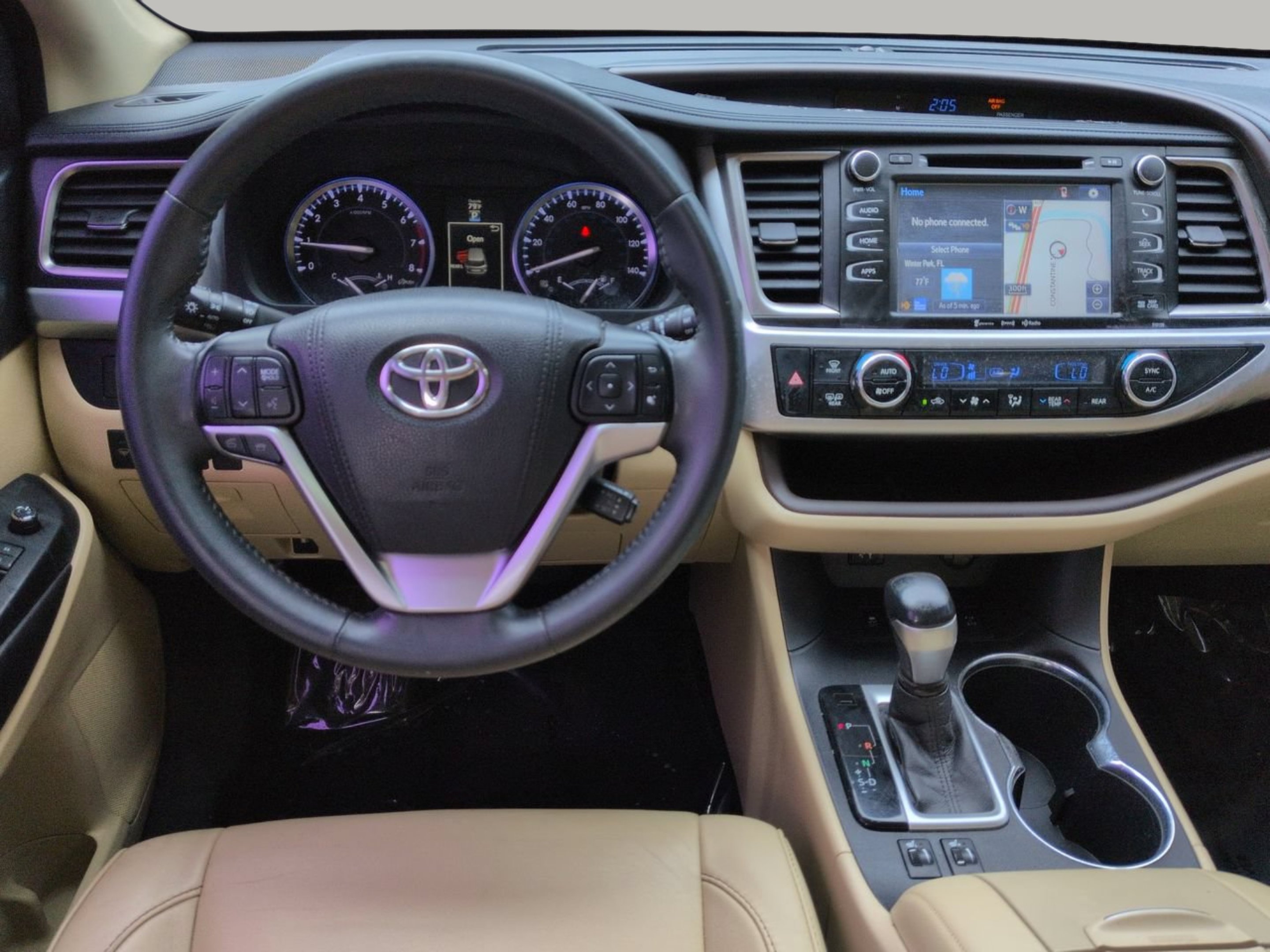 Used 2016 Ooh La La Rouge Mica Toyota XLE V6 image 19