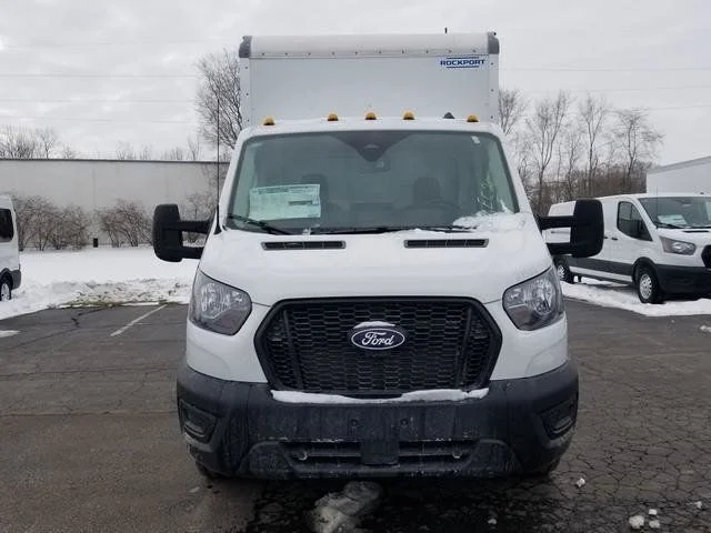 New 2026 Oxford White Ford Cutaway image 14