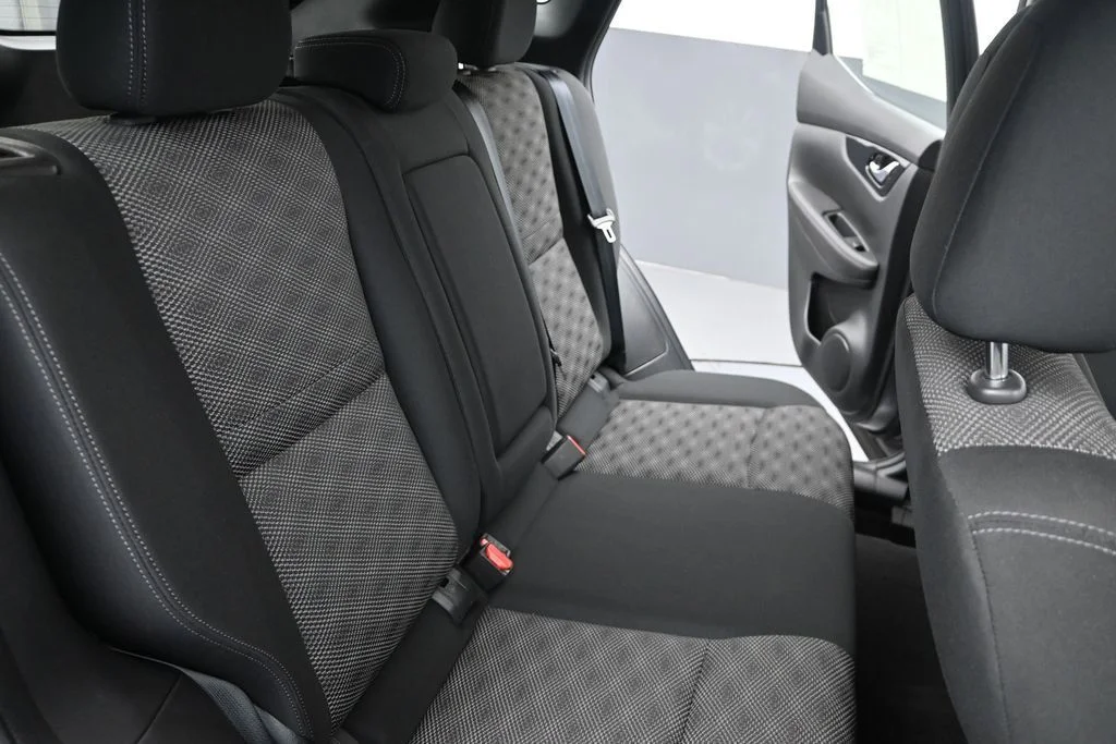 Used 2017 Gray Nissan SV image 25