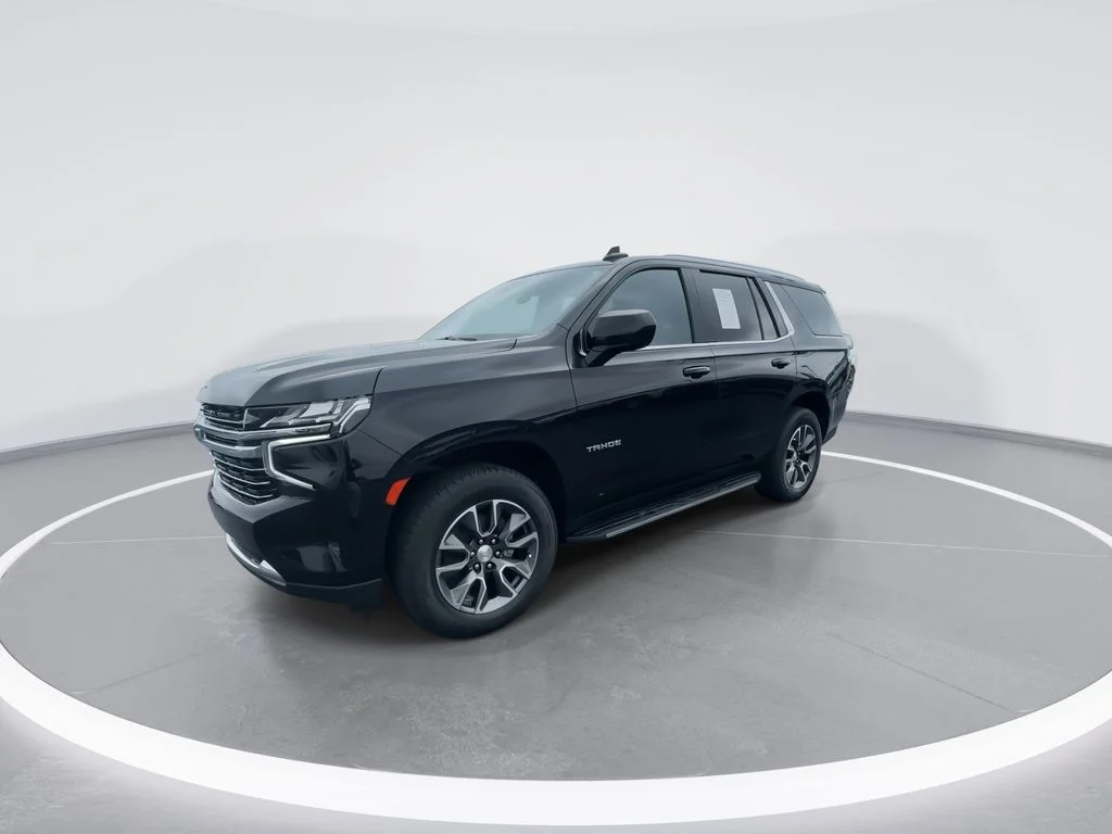 Used 2023 Black Chevrolet LT image 4