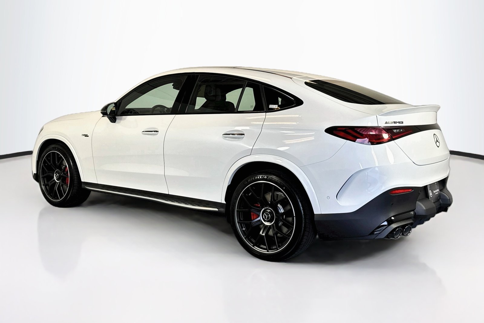 New 2027 MANUFAKTUR Moonlight White Metallic Mercedes-Benz AMG® GLC 53 image 7