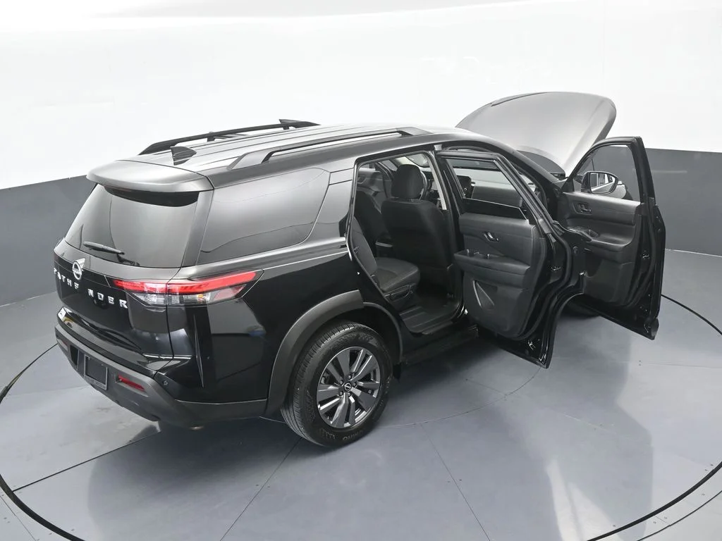 2025 Nissan Pathfinder SV - Photo 72