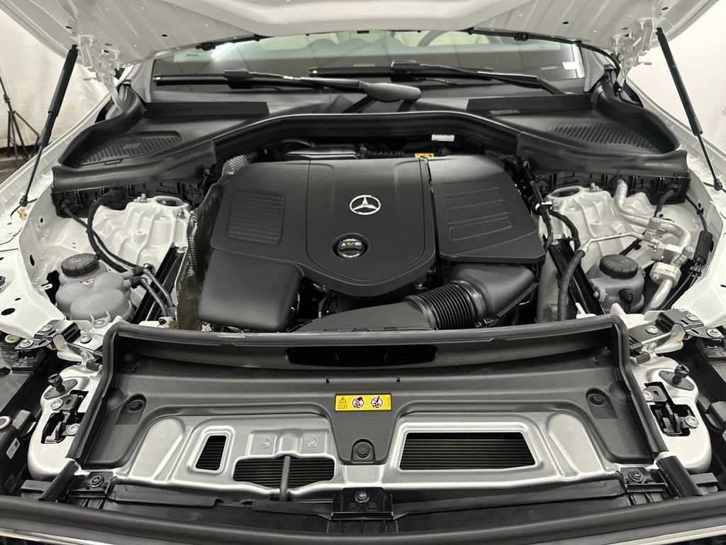 New 2027 Polar White Mercedes-Benz GLC 300 image 42