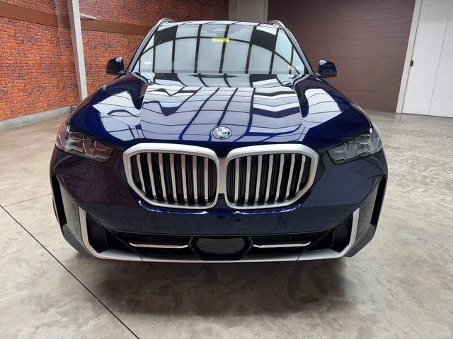 Used 2026 Blue BMW xDrive40i image 8