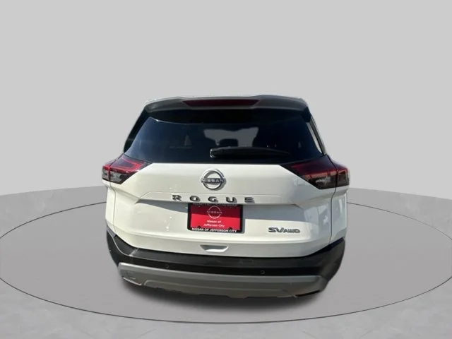 Used 2023 White Nissan SV image 4