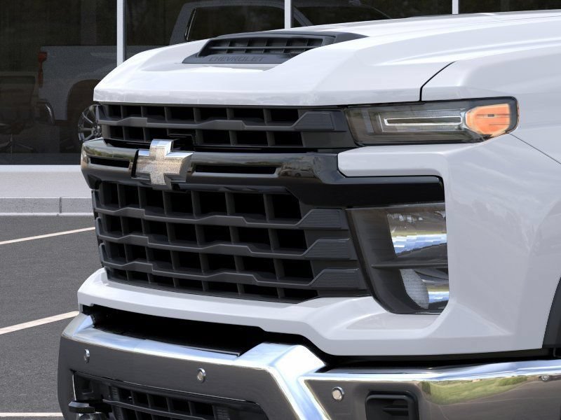 New 2026 Summit White Chevrolet WT image 13