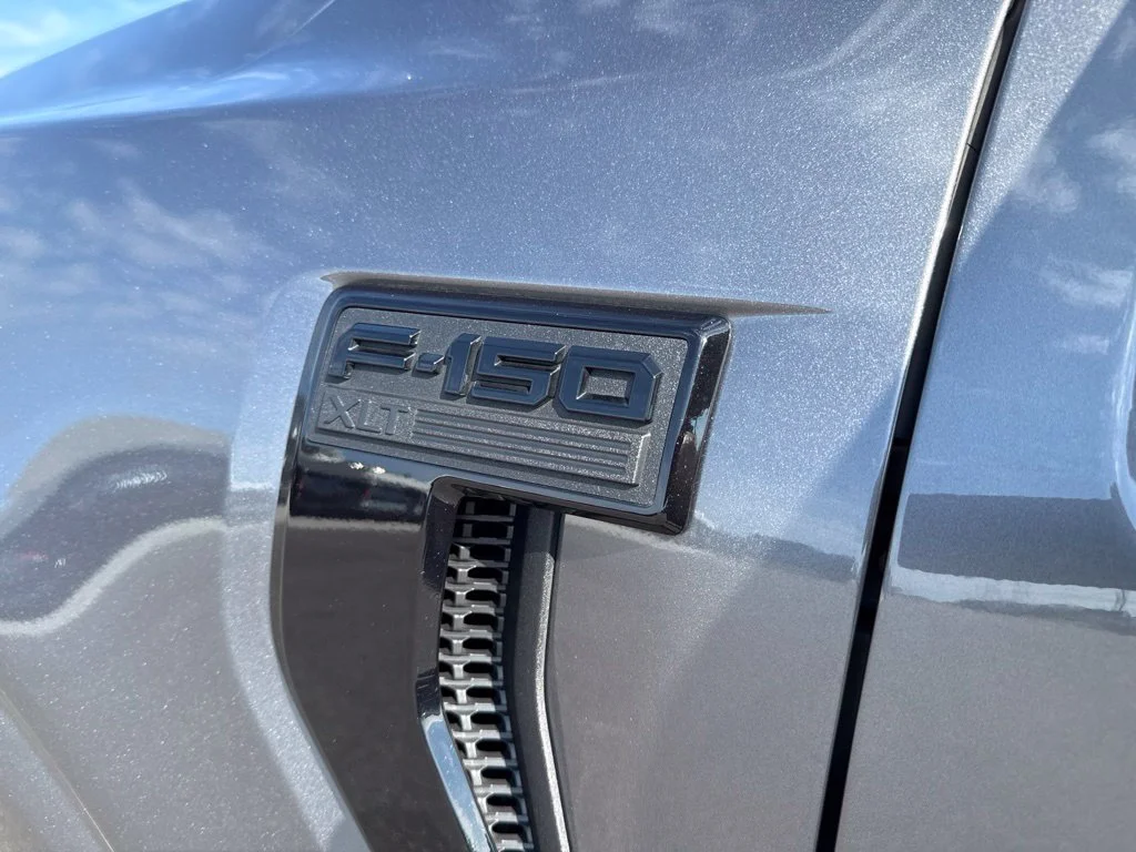 Used 2025 Carbonized Gray Metallic Ford XLT image 12