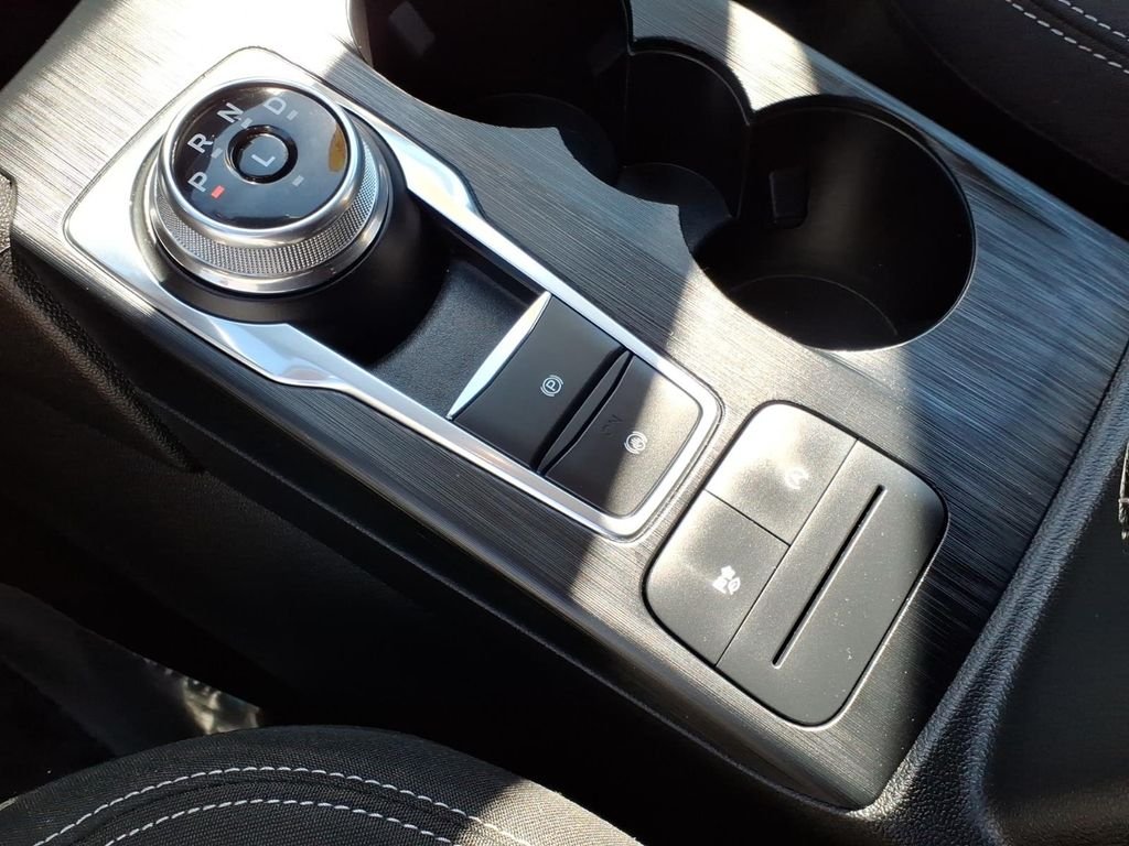 Certified Used 2024 Oxford White Ford Active image 20