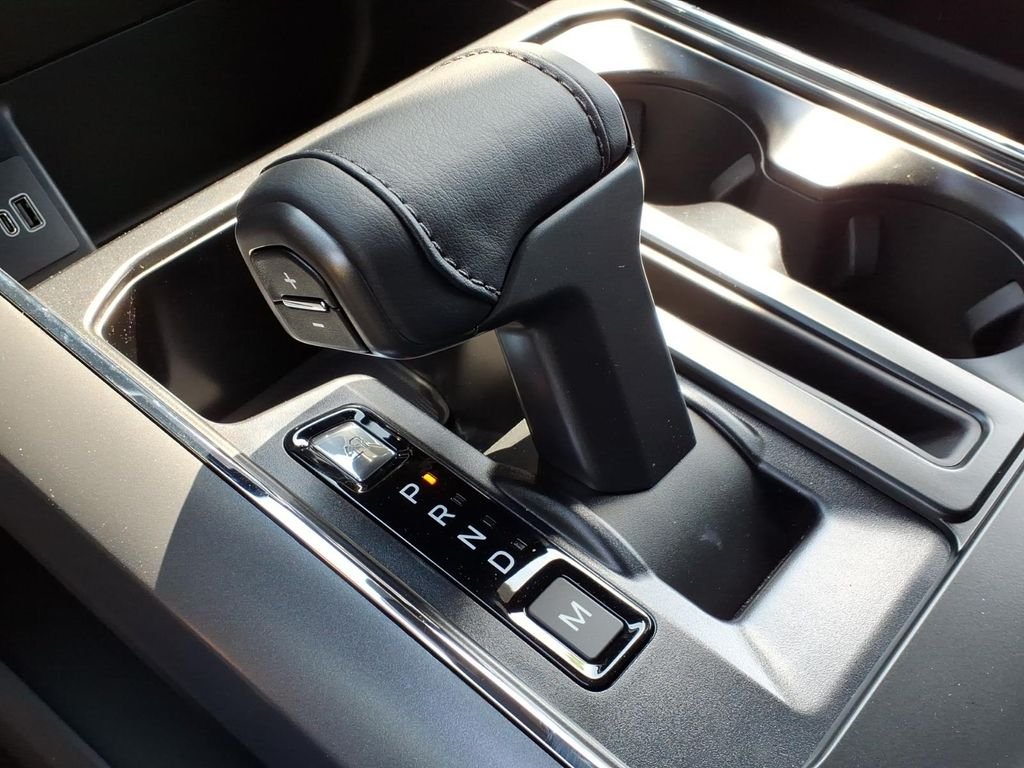 New 2026 Agate Black Metallic Ford XLT image 22