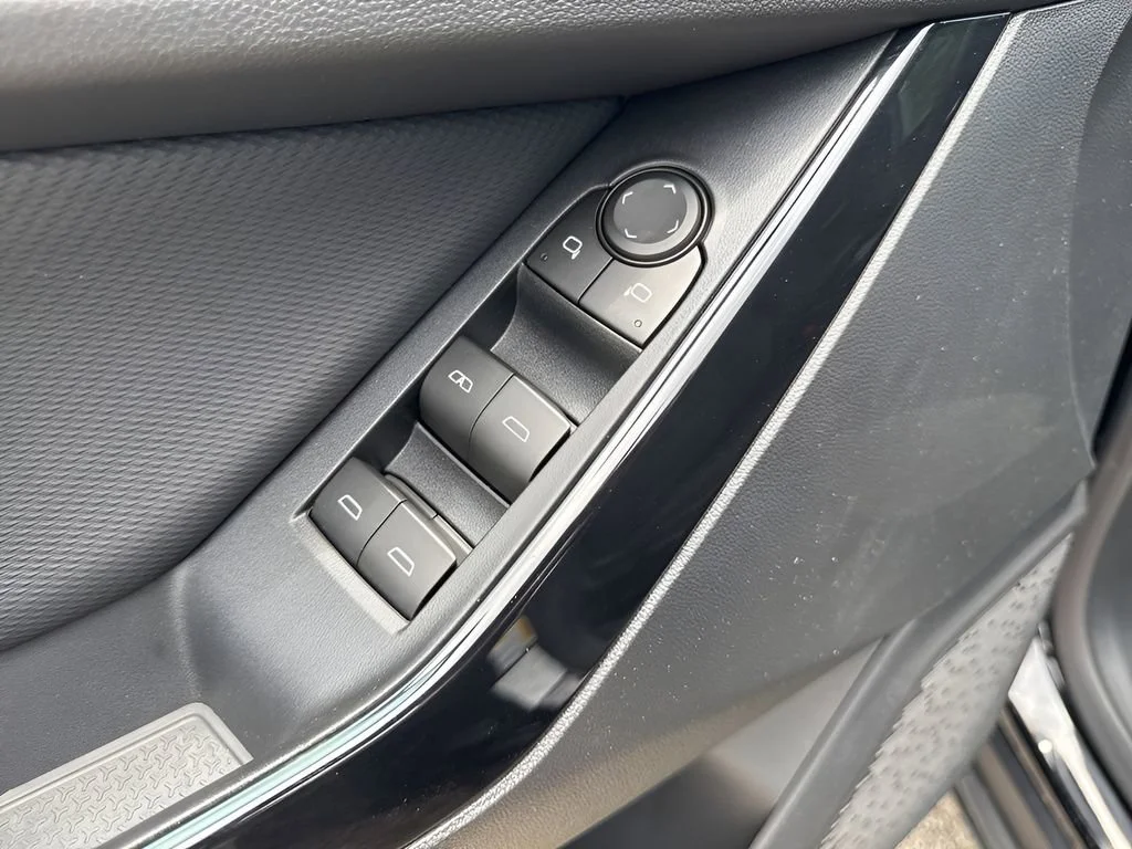Used 2026 Mosaic Black Metallic Chevrolet LT image 14