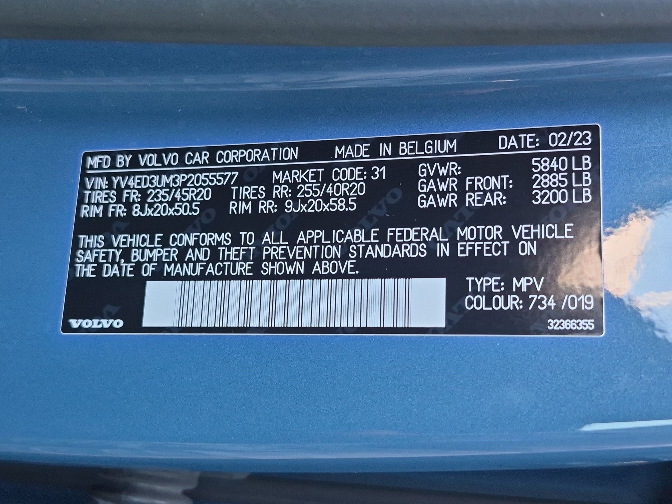 Certified Used 2023 Fjord Blue Volvo Ultimate image 32