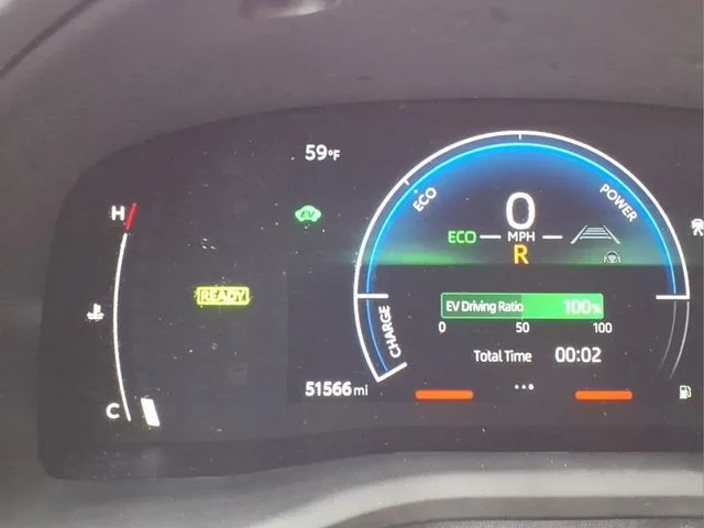 Used 2025  Toyota LE image 25