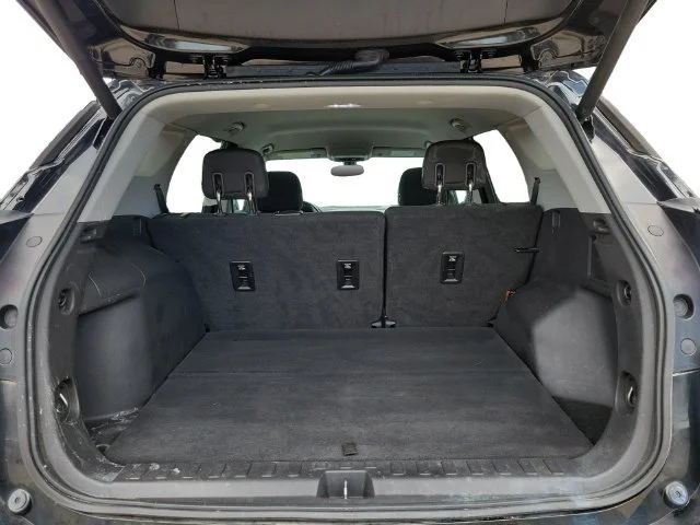 Used 2019 EBONY TWILIGHT METALLIC GMC SLE image 30
