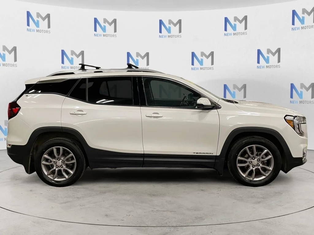 Used 2022 White Frost GMC SLT image 6