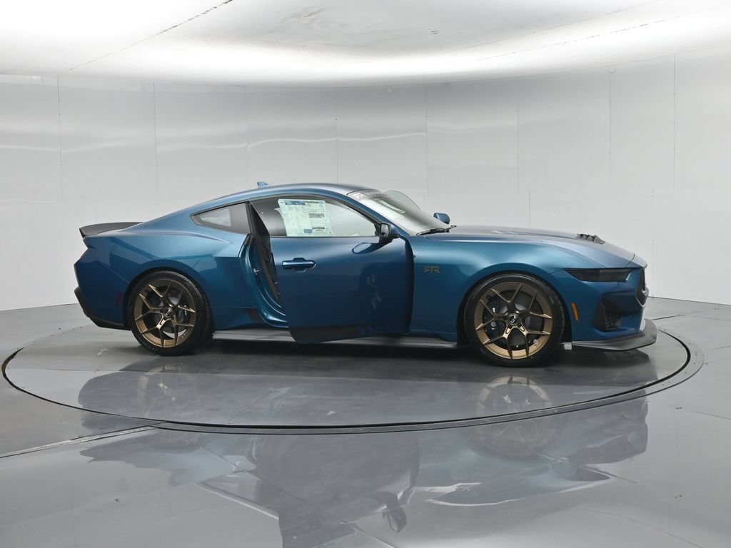 New 2026 Adriatic Blue Metallic Ford GT Premium image 37