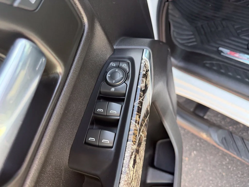 Used 2021 White Chevrolet Custom Trail Boss image 13