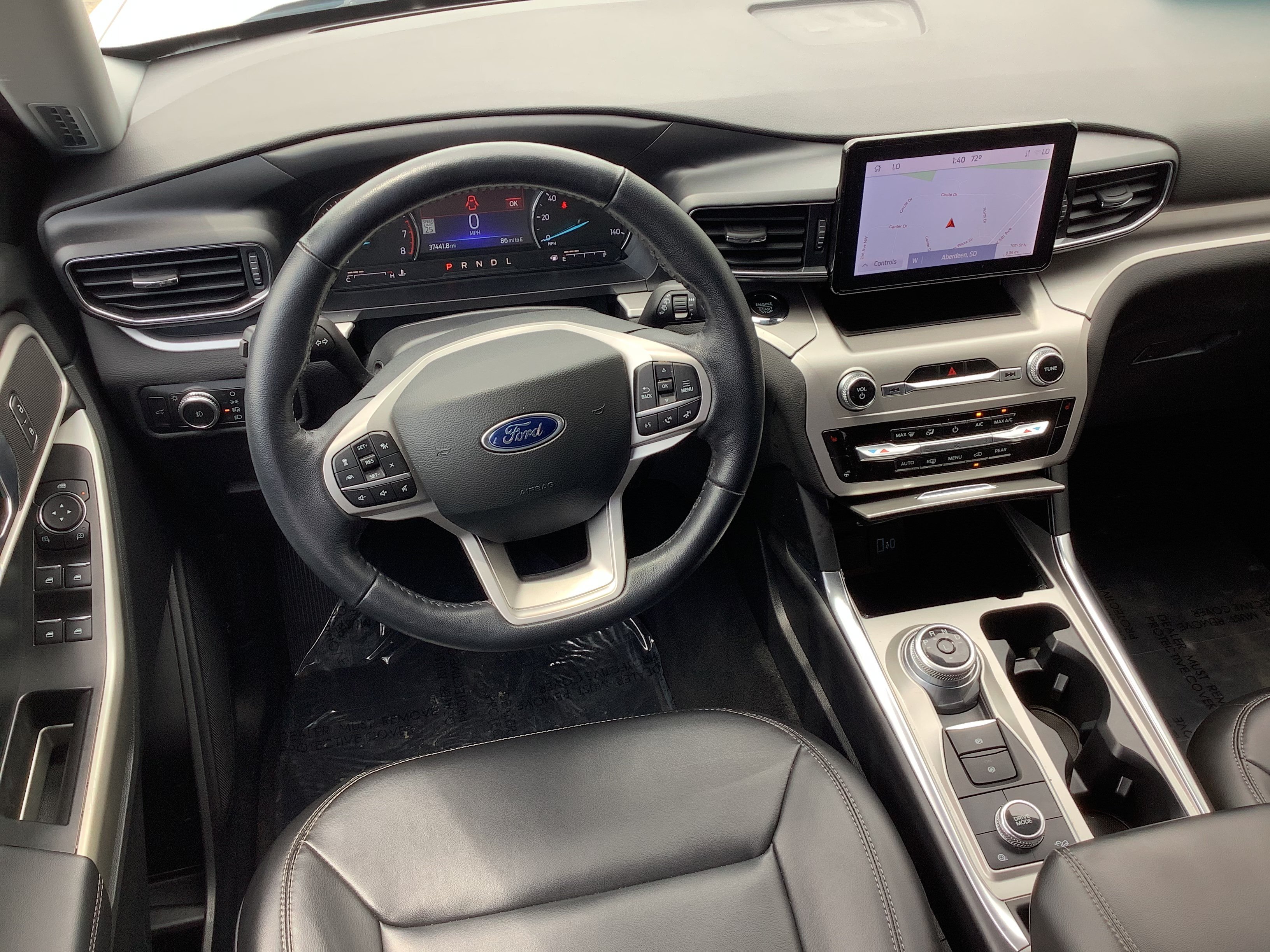 Used 2022 White Ford XLT image 12