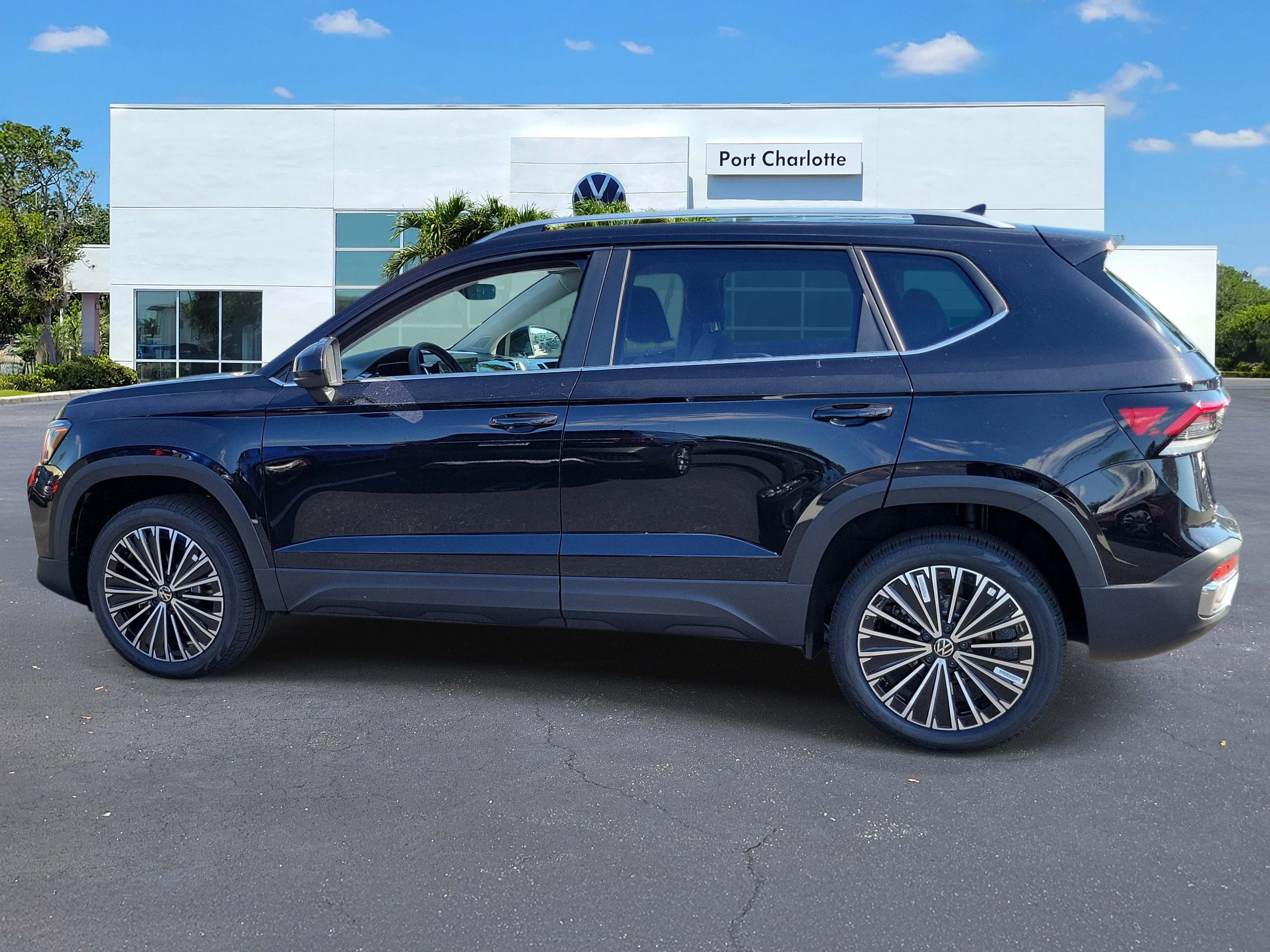 New 2026 Black Volkswagen 1.5T SE image 27