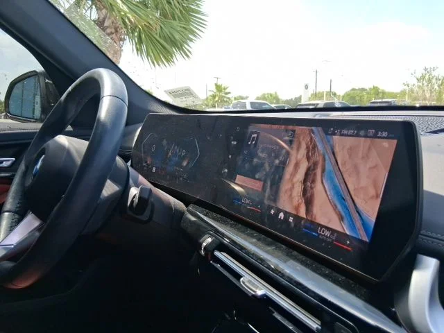 Used 2025  BMW xDrive28i image 11