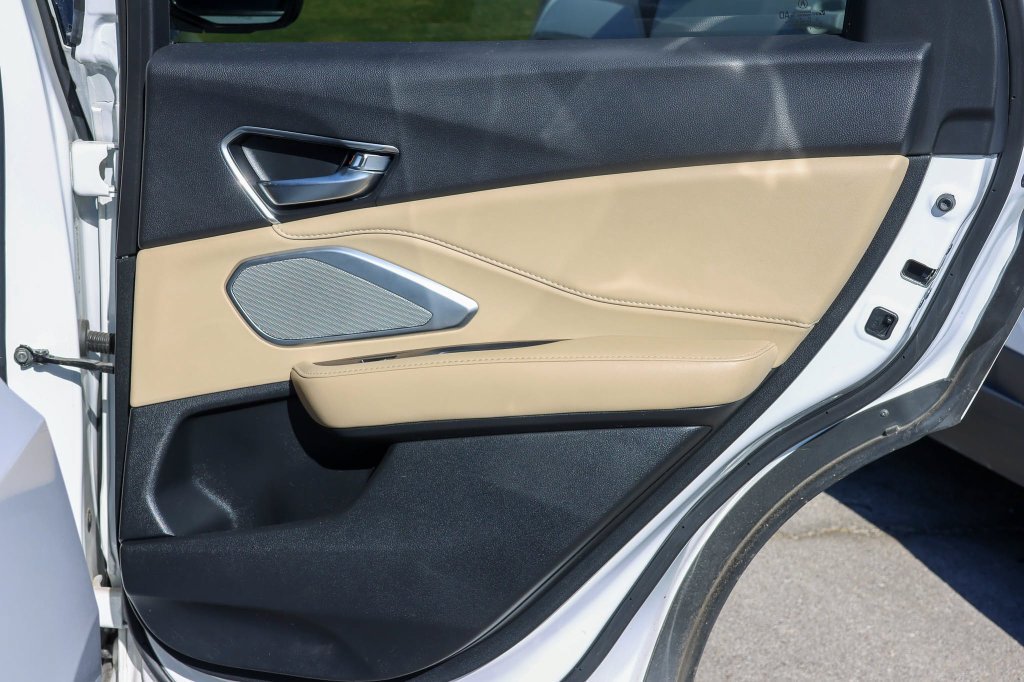 Used 2023 White Acura w/Technology Package image 18