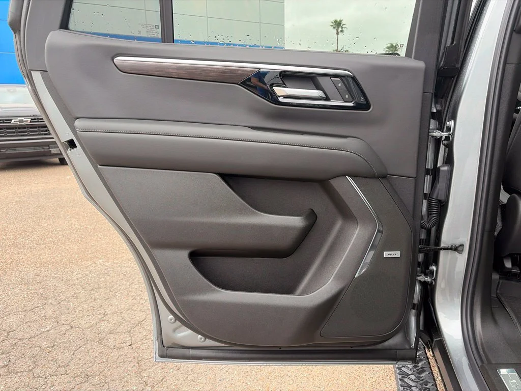 2027 Chevrolet Tahoe Z71 - Photo 22