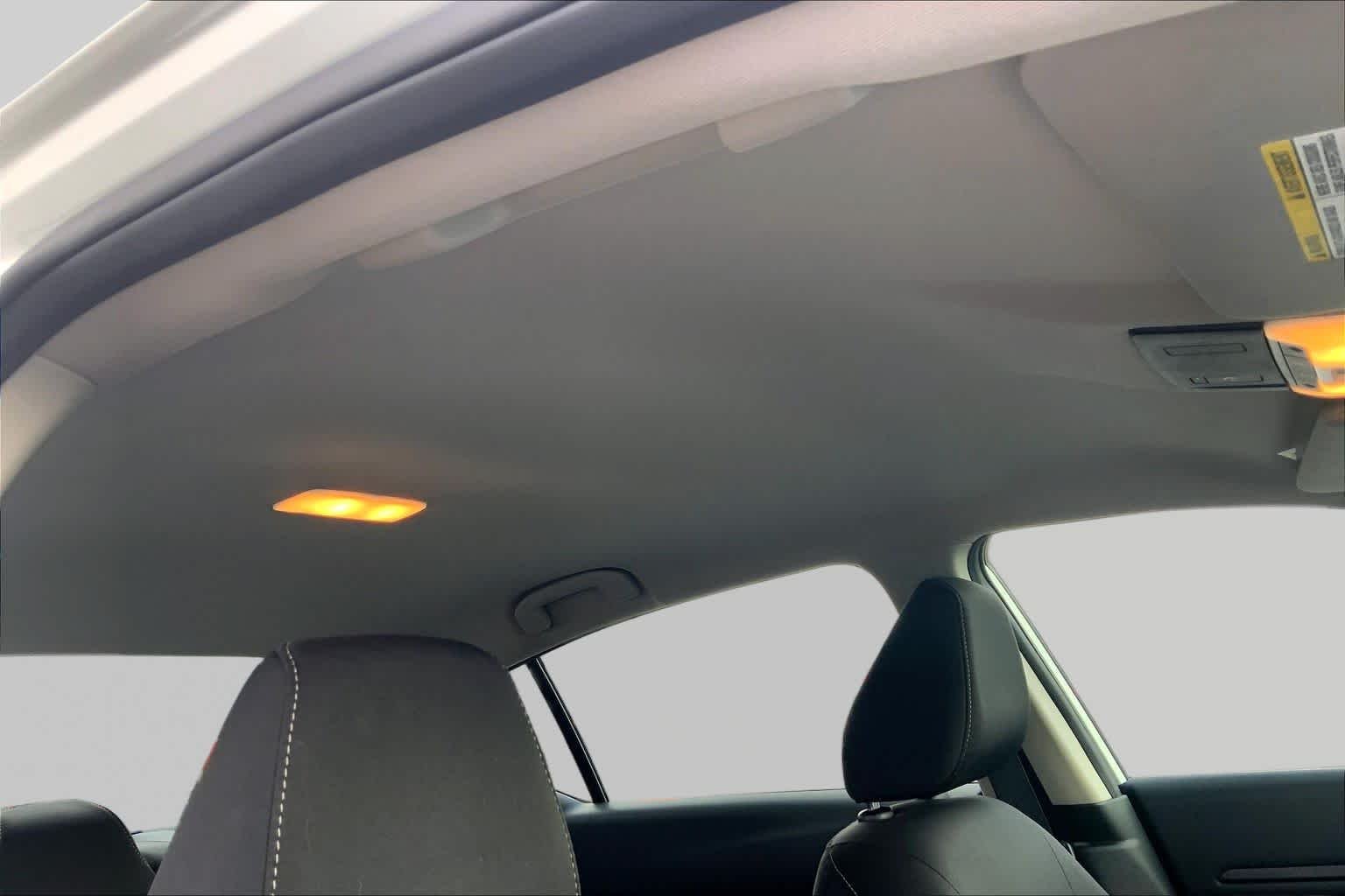 Used 2025 Glacier White Nissan SV image 14