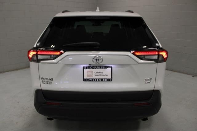 Certified Used 2024 WIND CHILL PEARL Toyota  image 23