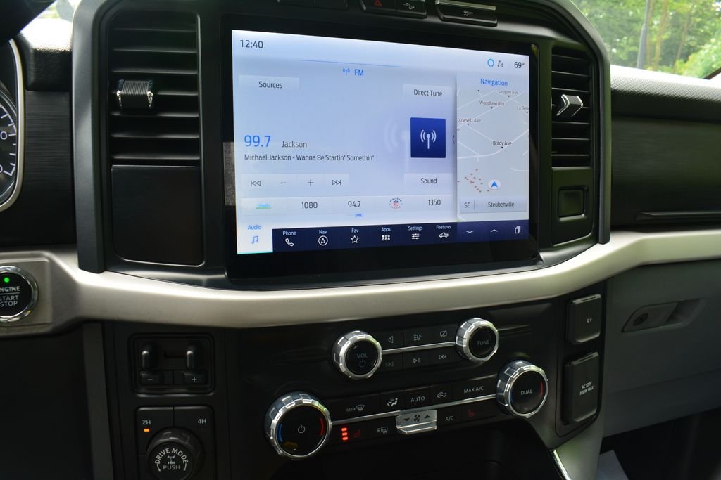 Used 2023 Gray Ford XLT image 15