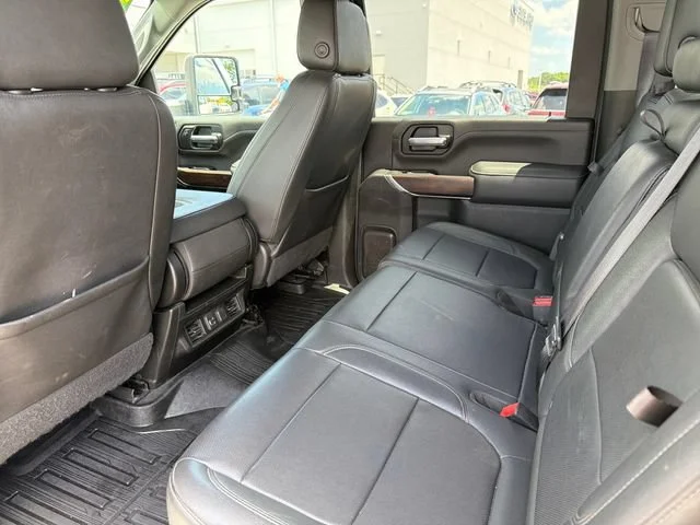 Used 2021 SUMMIT WHITE GMC SLT image 21