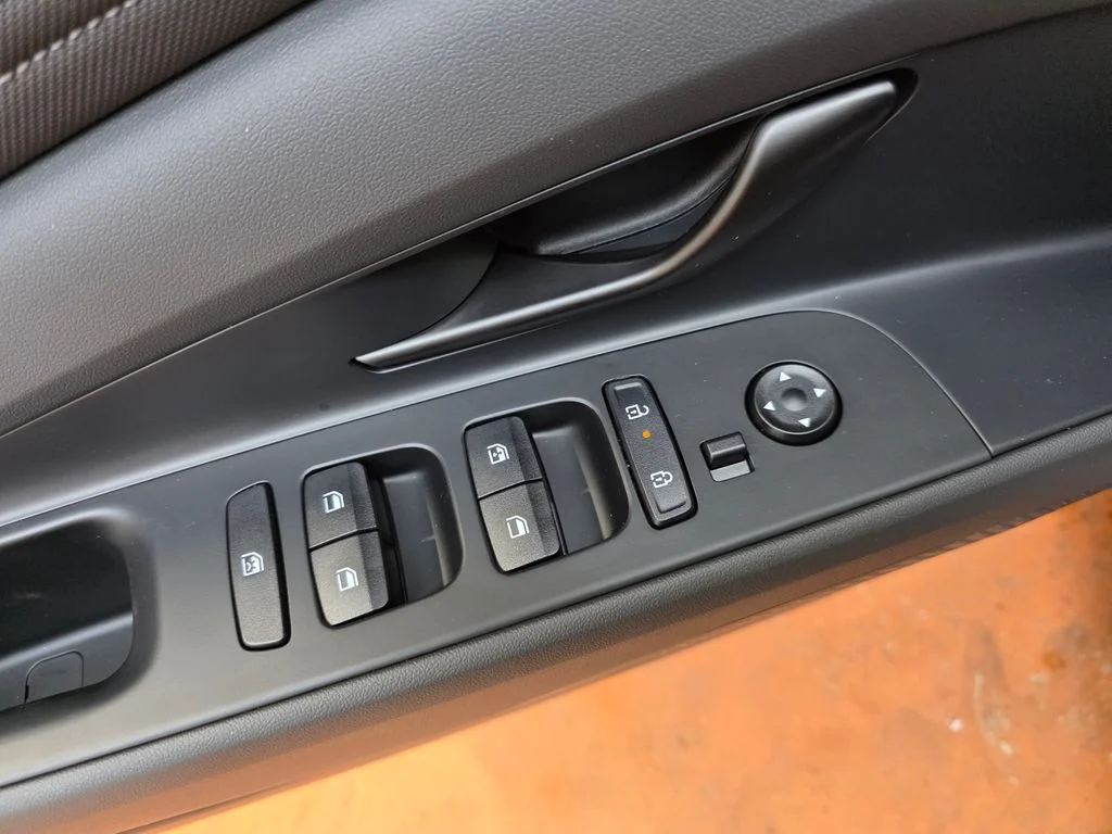 New 2026 Amazon Gray Hyundai SEL Sport image 16