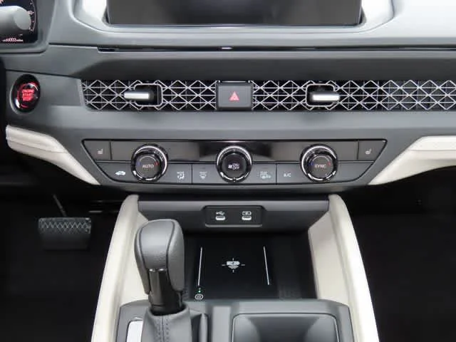 New 2026 Platinum White Pearl Honda SE image 19