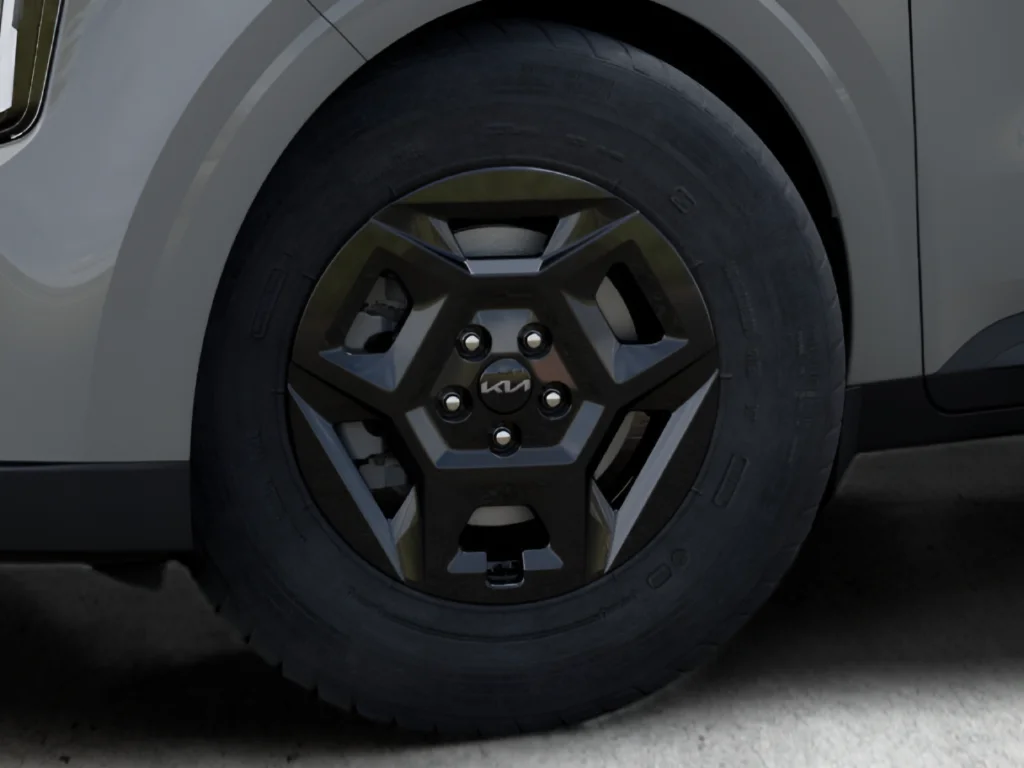 New 2027 Silver Kia LXS image 24